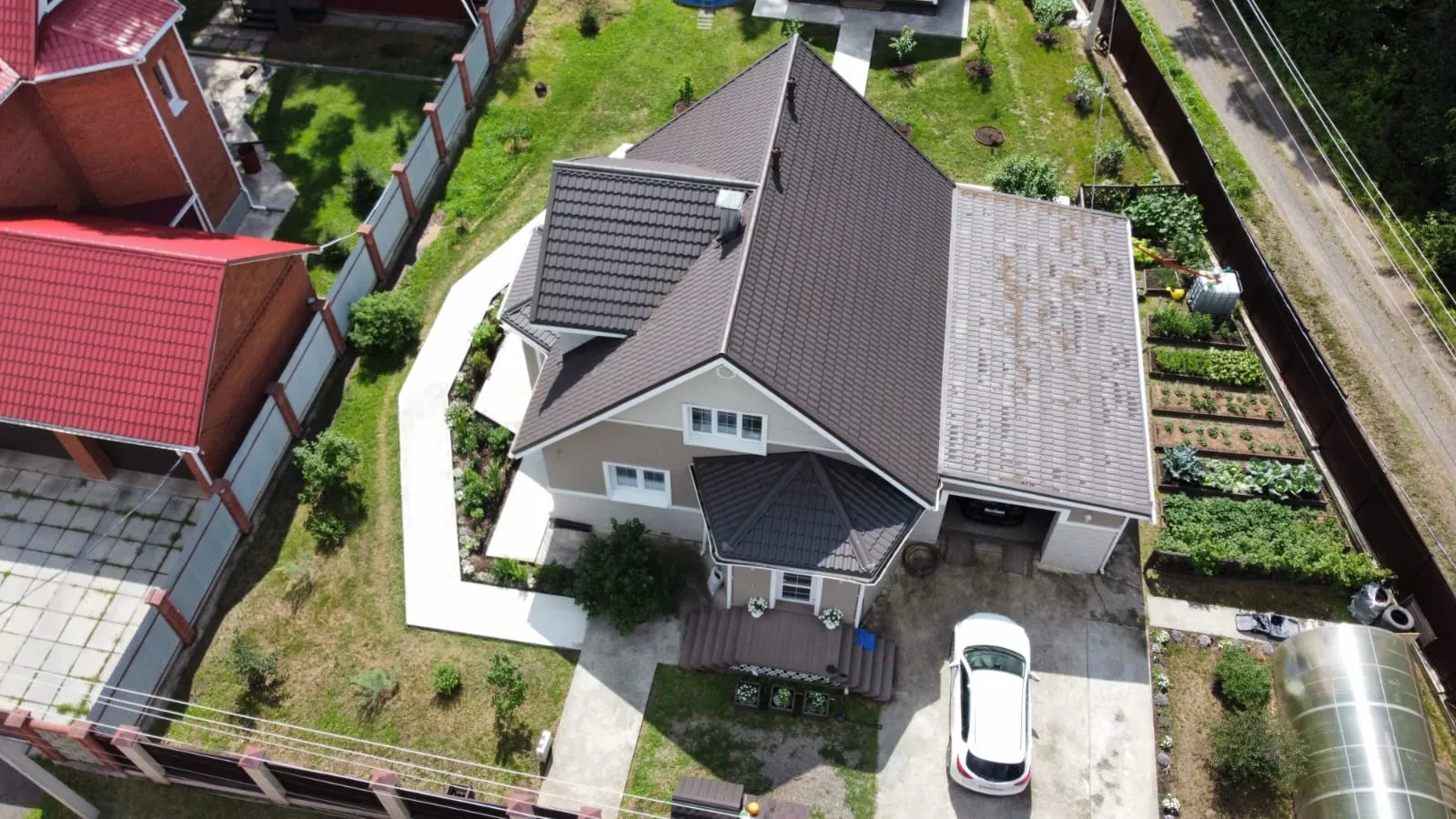 Бетонирование дорожек и площадок — фото 9